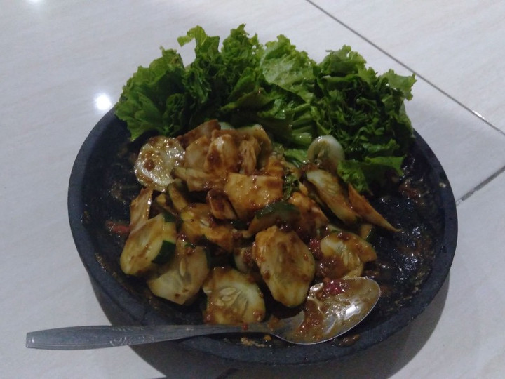 Anti Ribet, Membuat Rujak petis Menu Enak