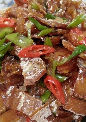 Hình của món Khô cá hố rang mặn ngọt.