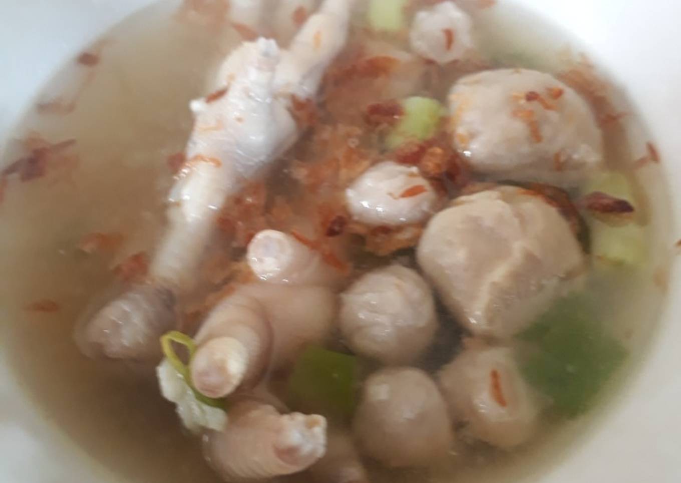 Bakso kuah dan ceker ayam