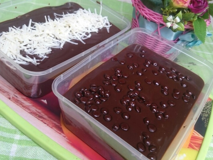 Bagaimana Menyiapkan Dessert Box, Brownies Coklat Lumer Enak Dan Mudah