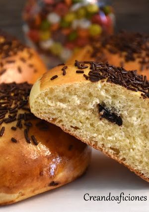 Una foto de Bollos con pepitas de chocolate