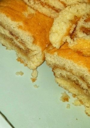 A picture of Strawberry Swiss roll.