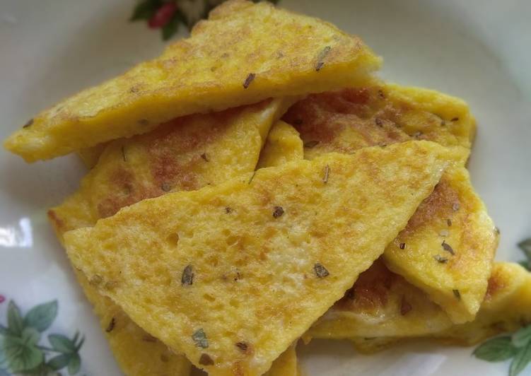 Snack MPASI 9m+ Roti goreng telur