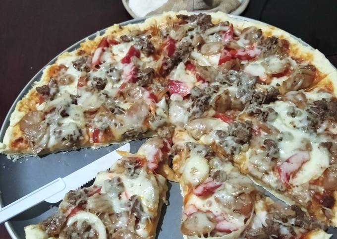 Bagaimana Membuat Pizza rumahan yang enak banget Anti Gagal