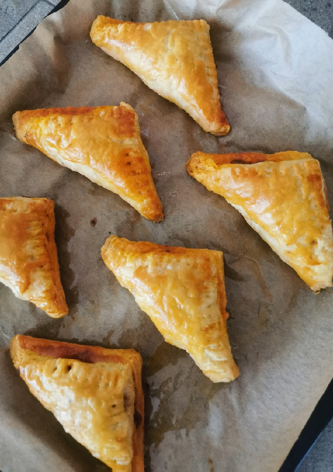 A picture of Sambal Bilis Puff.
