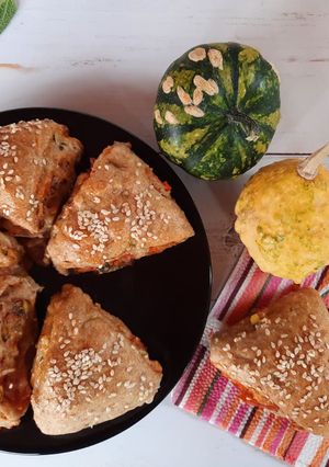 Glutén-, tej- és tojásmentes töltött háromszögek recept fotója