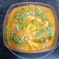 A picture of Paneer- matar - capsicum vegetable.