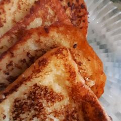 French toast A picture of French toast.