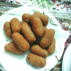 A picture of Potato nuggets.
