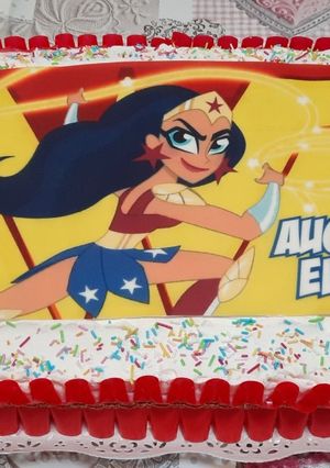 Foto di Torta Wonder Woman