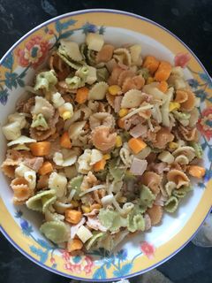 Una foto de Ensalada de pasta a mi estilo