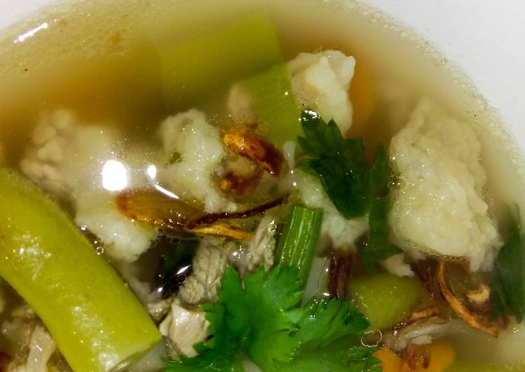Langkah Mudah untuk Menyiapkan Sup daging sapi yang Bisa Manjain Lidah