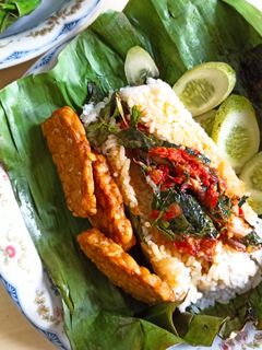 Foto resep Nasi Bakar Cumi Asin #8