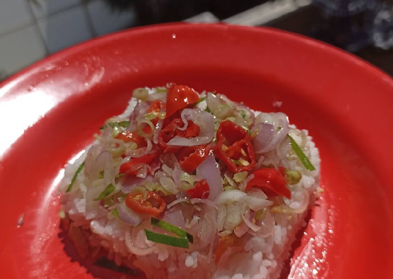 Cara Gampang Membuat Sushi Cake Sambal Matah Anti Gagal