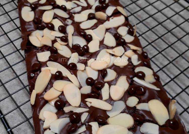 Bagaimana Menyiapkan Premium Chewy brownies (shinycrust), Lezat Sekali