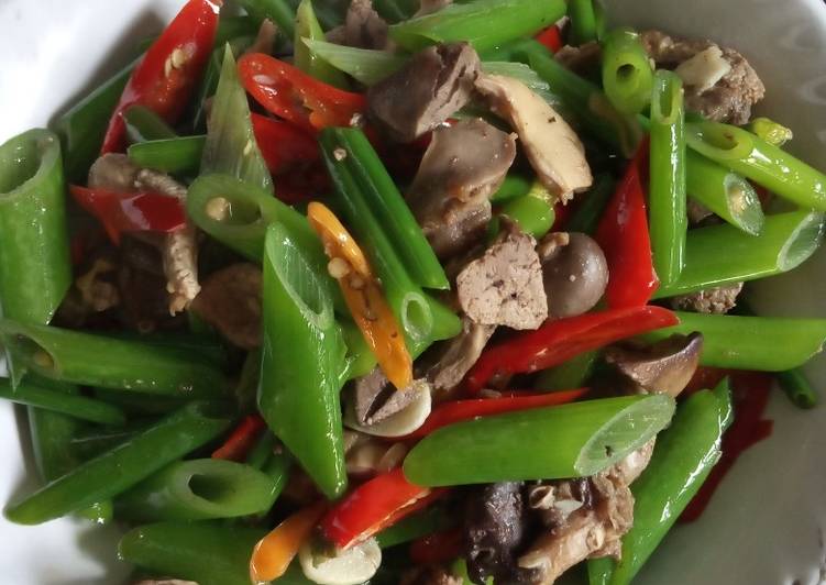 Resep Tumis batang bawang merah(asparagus kw) dan ati ampela, Menggugah Selera