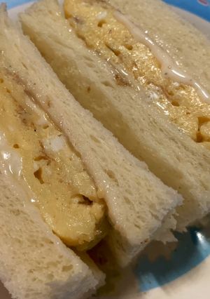 รูปของ ออมเล็ตแซนวิช 卵焼きサンドイッチ
