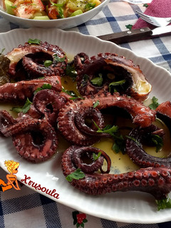 A picture of Ξιδάτο βραστό χταπόδι🐙.