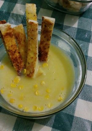 Foto resep Corn Cream Soup with Bread Toast