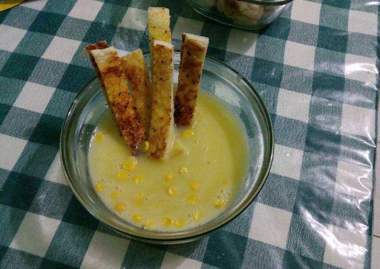 Bagaimana Menyiapkan Corn Cream Soup with Bread Toast, Enak Banget