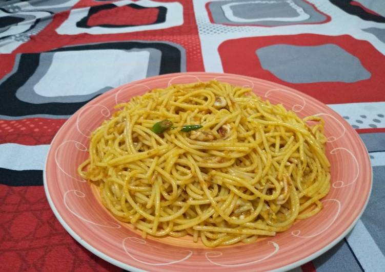 Resep Spaghetti sambal cumi rawit hijau yang Sempurna