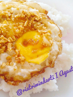 Foto resep Nasi Telur Ceplok Kecap Asin
