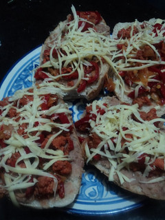 Una foto de Tostadas de chorizo navideñas campiranas