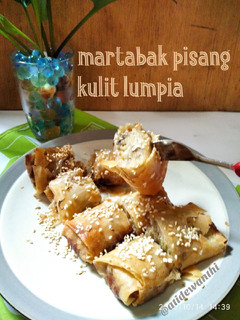 Foto resep *martabak pisang kulit lumpia*