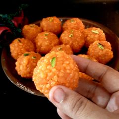 Motichur ladoo A picture of Motichur ladoo.