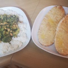 A picture of Broccoli and spinach Chickpea Curry with Garlic Pita.