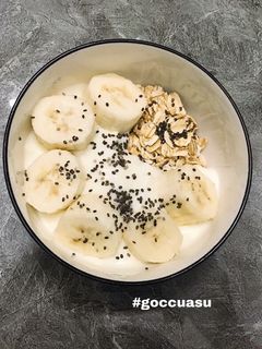 Hình của món Sữa chua yến mạch.