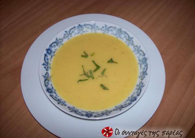 κύρια φωτογραφία συνταγής Σούπα λαχανικών της κατάψυξης - Νηστίσιμη