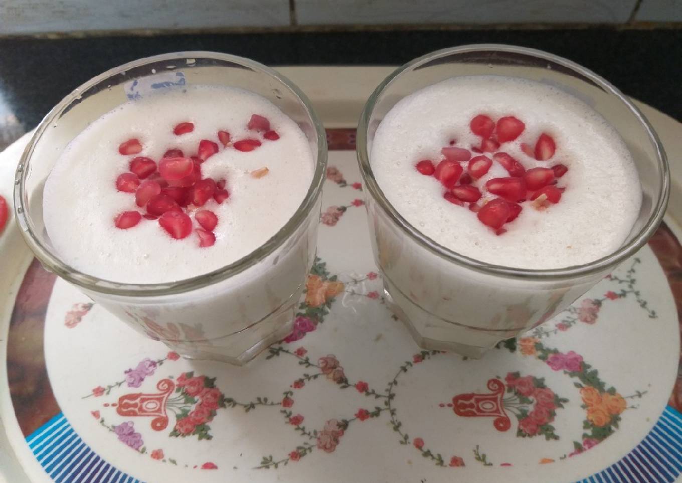 Apple banana milkshake