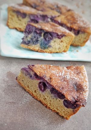 Una foto de Lemon blueberry cake🍰