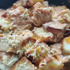 A picture of Mayo cheesy bread or pav.