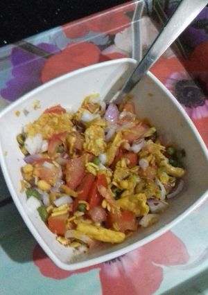 A picture of Namkeen Bhel.