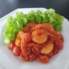 A picture of Sambal tomato prawns.