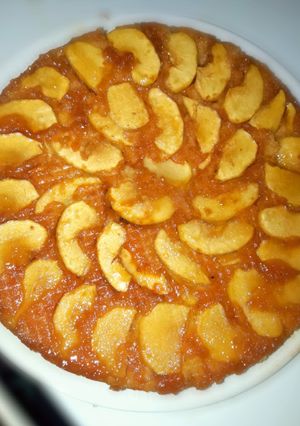 Una foto de Torta invertida de manzana