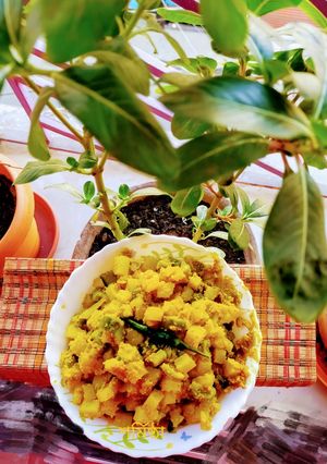 ঝিঙে আলু পোস্ত (jhinge aloo posto recipe in bengali) রেসিপির প্রধান ছবি