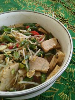 Foto resep Tumis taoge sayuran with kekian