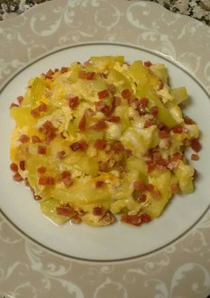 A picture of Zucchini with Ham, Cheese, and Eggs.
