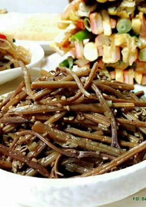 Hình của món Rau Dương Xỉ Xào 고사리 나물 볶음 (Món Chay).
