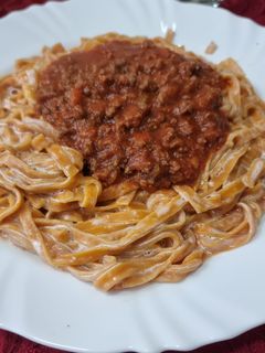 Una foto de Fideos de Morrón con Salsa Roja Clásica