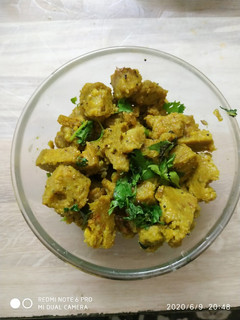 મલ્ટીગ્રેઈન મુઠીયા(Multigrain muthiya recipe in Gujarati) રેસીપી મુખ્ય ફોટો