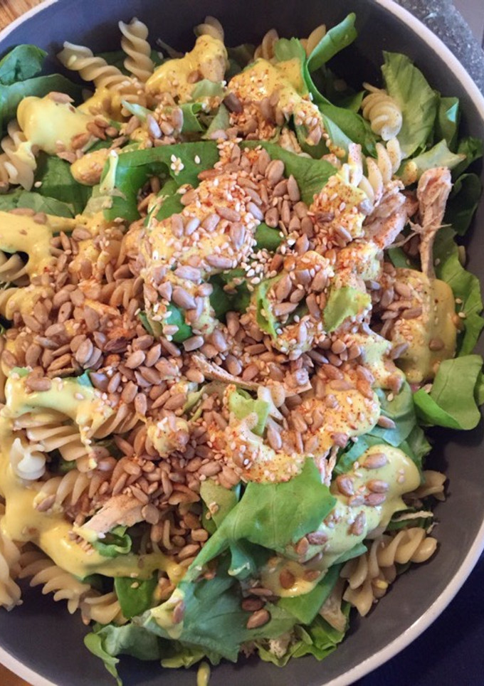 Una foto de Ensalada verde con aderezo mostaza-miel