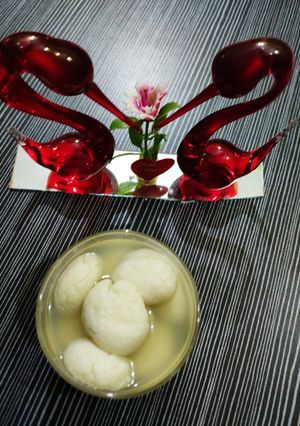 मिनी रसगुल्ला (Mini Rasgulla recipe in hindi) रेसिपी मुख्य फोटो