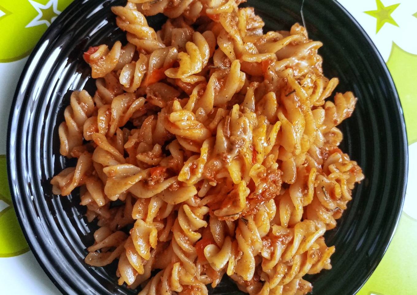 Cheesy pasta meal