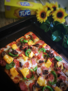 A picture of Easy pizza appetizer.