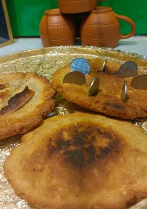 A picture of Susroot Kashmiri sweet bread.