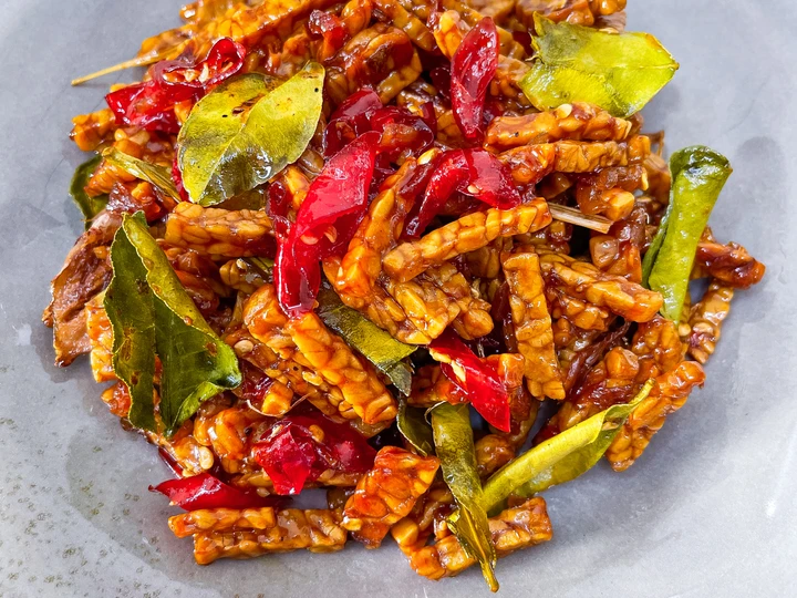 Cara Mudah Menyiapkan Resep Kering Tempe Manis Daun Jeruk Wangi (Tanpa kecap) yang Sempurna Anti Ribet, Mantap Sekali